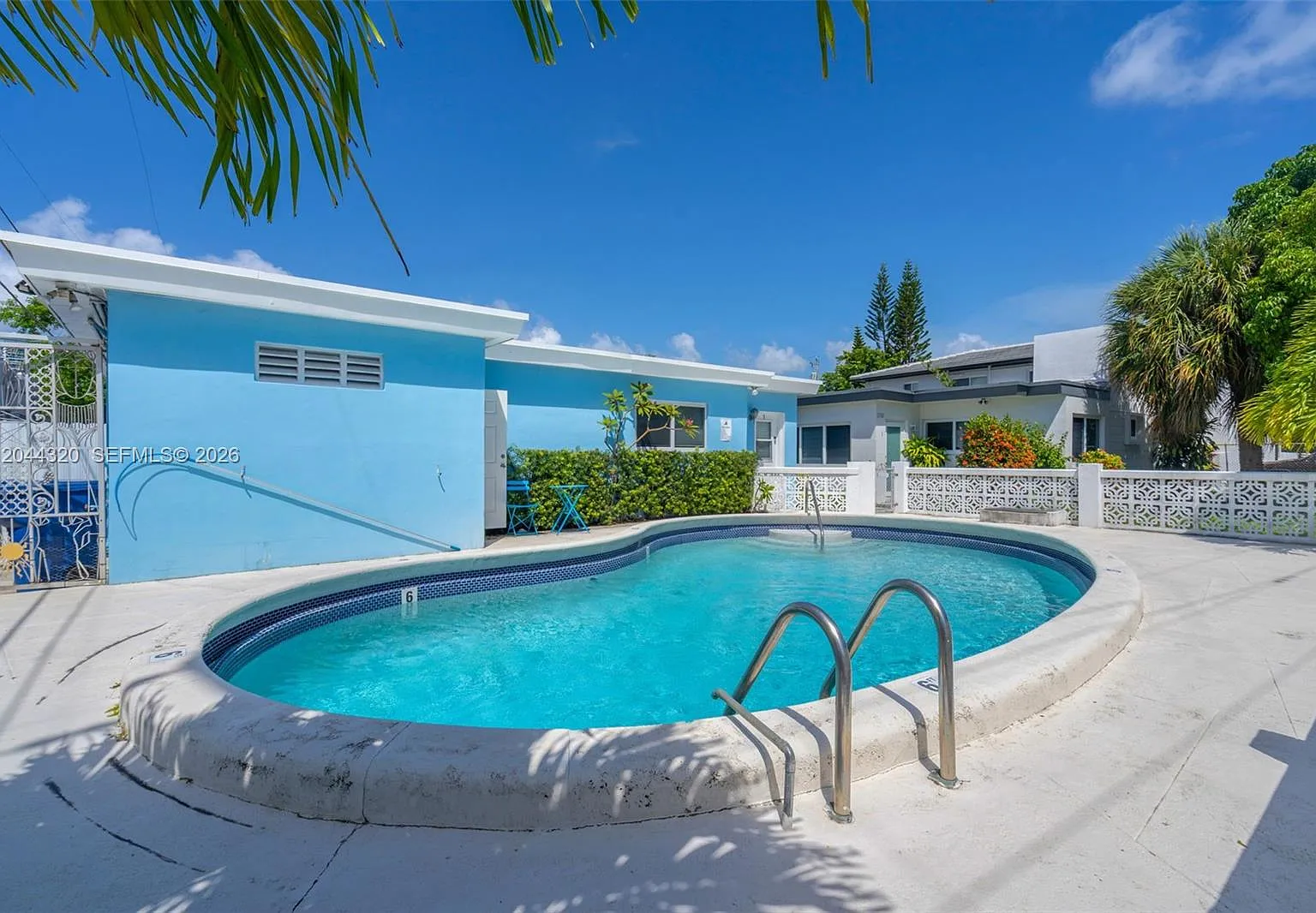 Isle Of Normandy Miami Vi — Photo 1