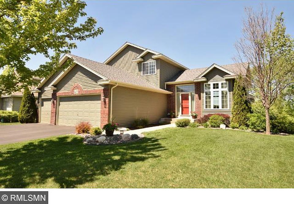 1st image of 2273 122nd Cir NE