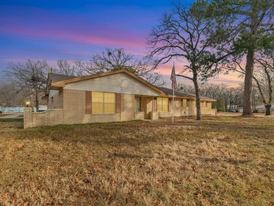 402 Baseline Rd, Aubrey, TX, 76227