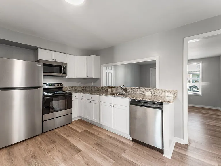 Park Northside Apartments — Photo 5