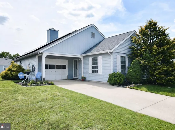 3 Andover Ct, Southampton, NJ 08088