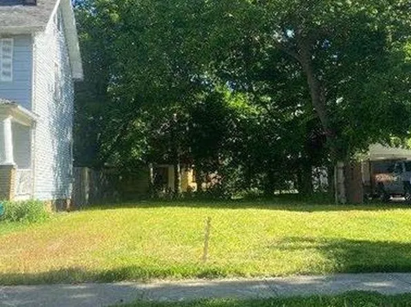 3357 Cedarbrook Rd, Cleveland Heights, OH 44118