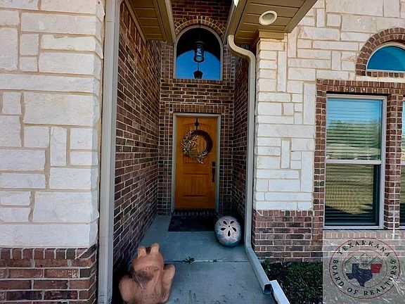 4th image of 323 Jay Ln
