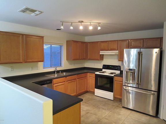 3rd image of 12401 W Sweetwater Ave