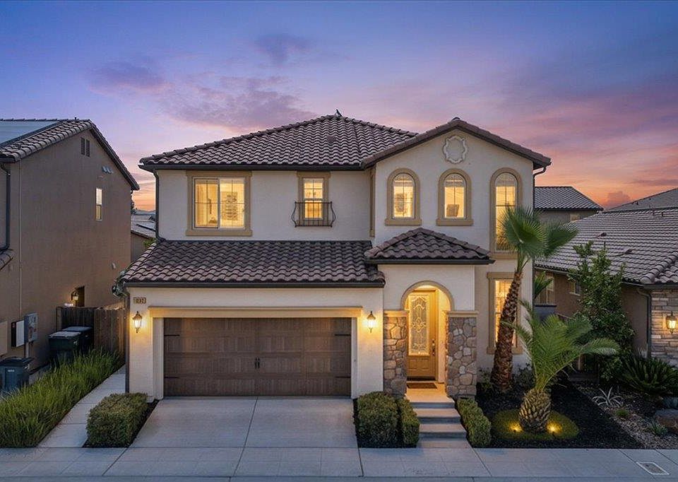 1st image of 11642 N Bella Vita Ave