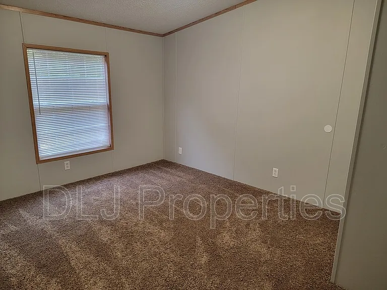 1612 Highway 25/70 W — Photo 10