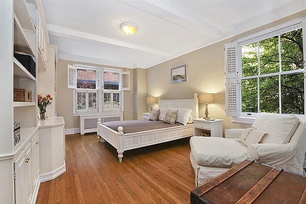 Sold by Corcoran | media 22