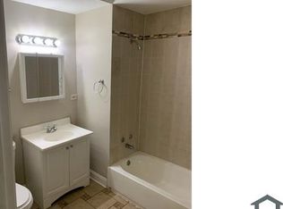 6024 S Champlain Ave #3, Chicago, IL 60637