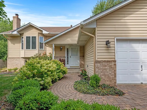 983 Ferndale St S, Maplewood, MN 55119