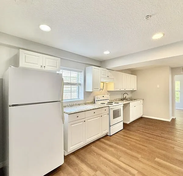 425 F St #2 — Photo 6