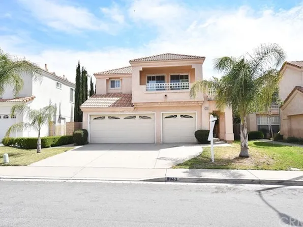 8043 Tuscanny St, Fontana, CA 92336