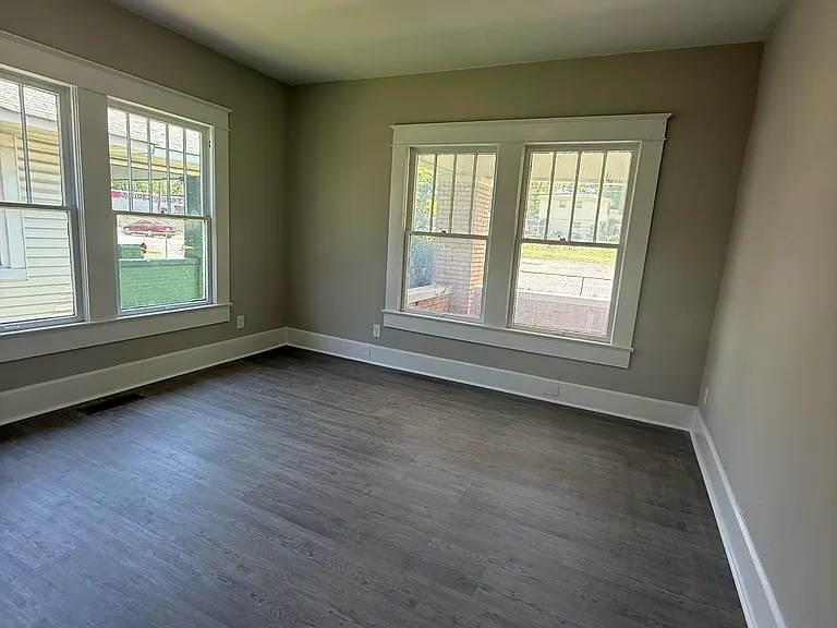 1698 Dennison Ave SW — Photo 7