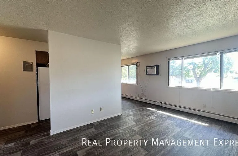 3711 S Cathy Ave #4 — Photo 5