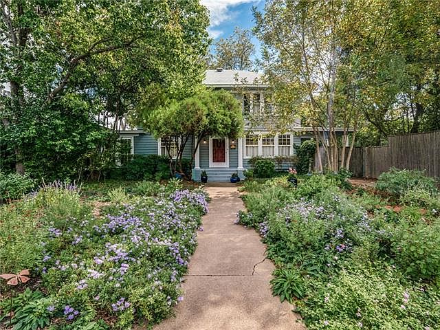 1st image of 5716 Gaston Ave