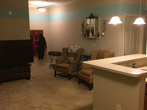 Den/Living Room