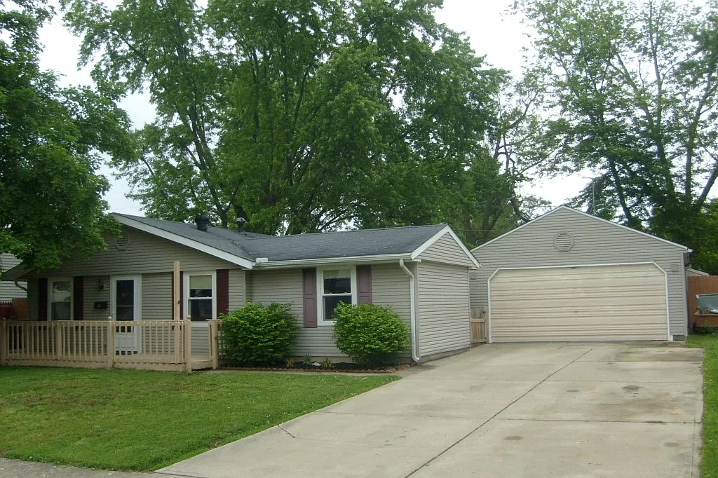 158 Shepard St photo 1