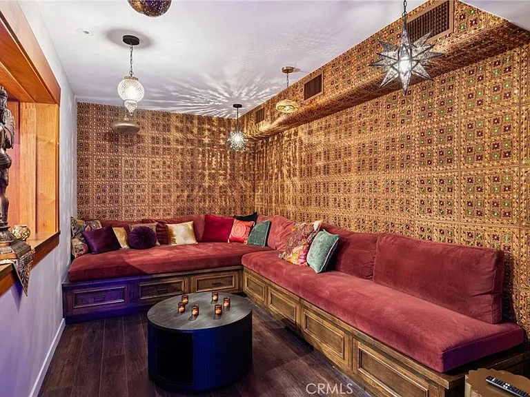 215 S Poinsettia Ave — Photo 33