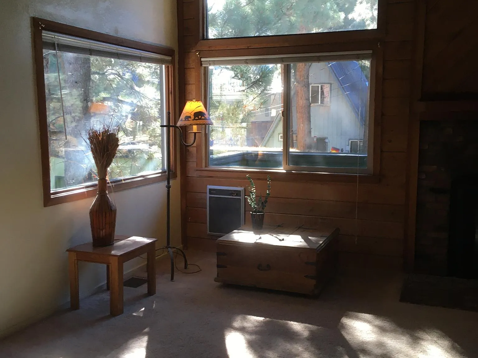 477 Mono St — Photo 3