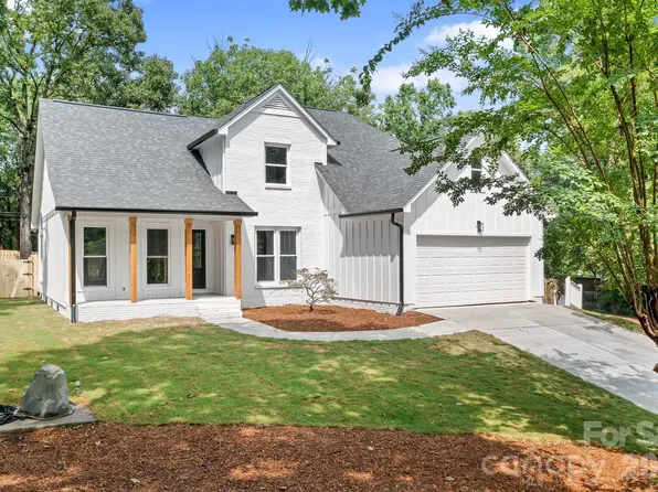 13121 Graymist Dr, Charlotte, NC 28215