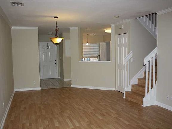 5th image of 4776 SW 14th Ct