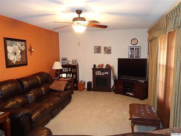 Home for Sale in Quincy, IL $139,900