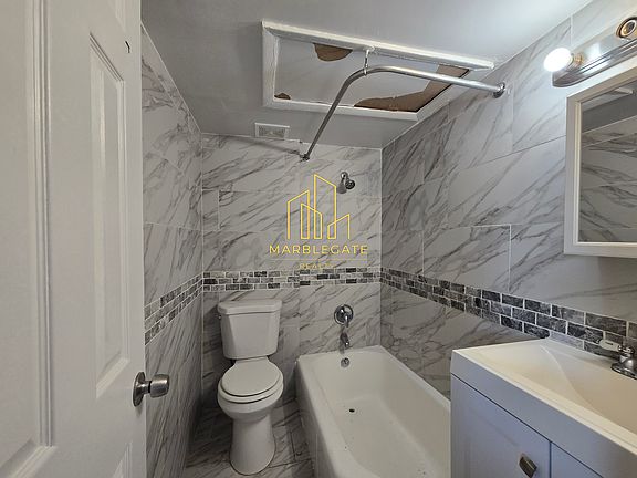 5th image of 411 N 5th St #33A