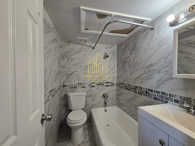 411 N 5th St #33A — Photo 5