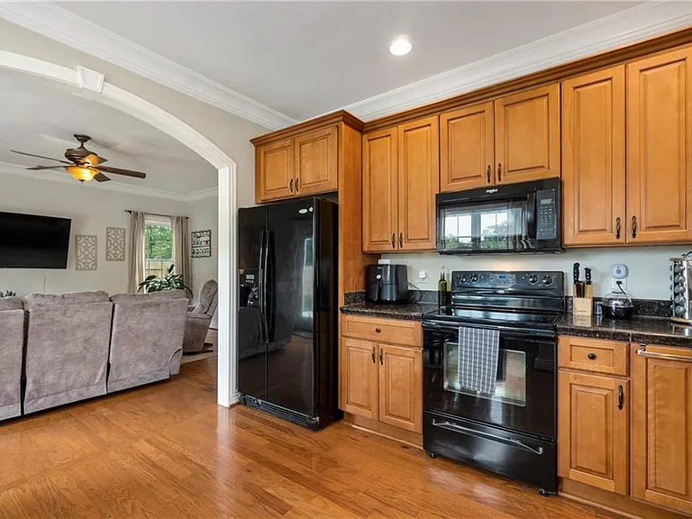214 Doyle Way — Photo 27