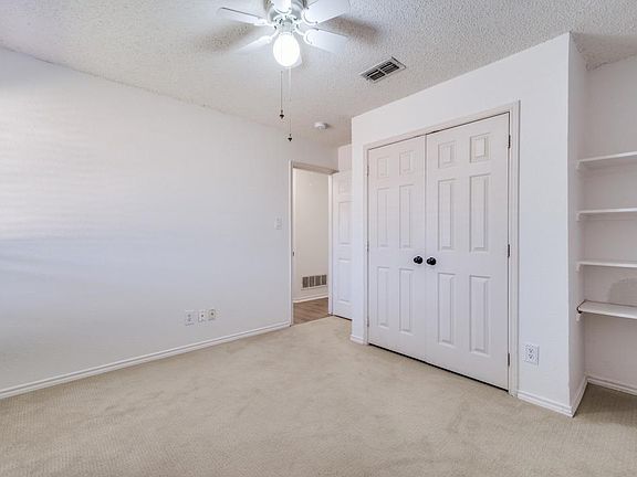 2nd image of 8521 Malibu St