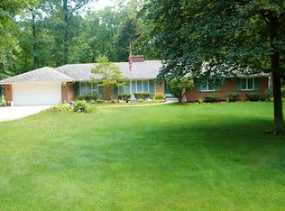 4130 Robinhood Ln, Toledo, OH 43623