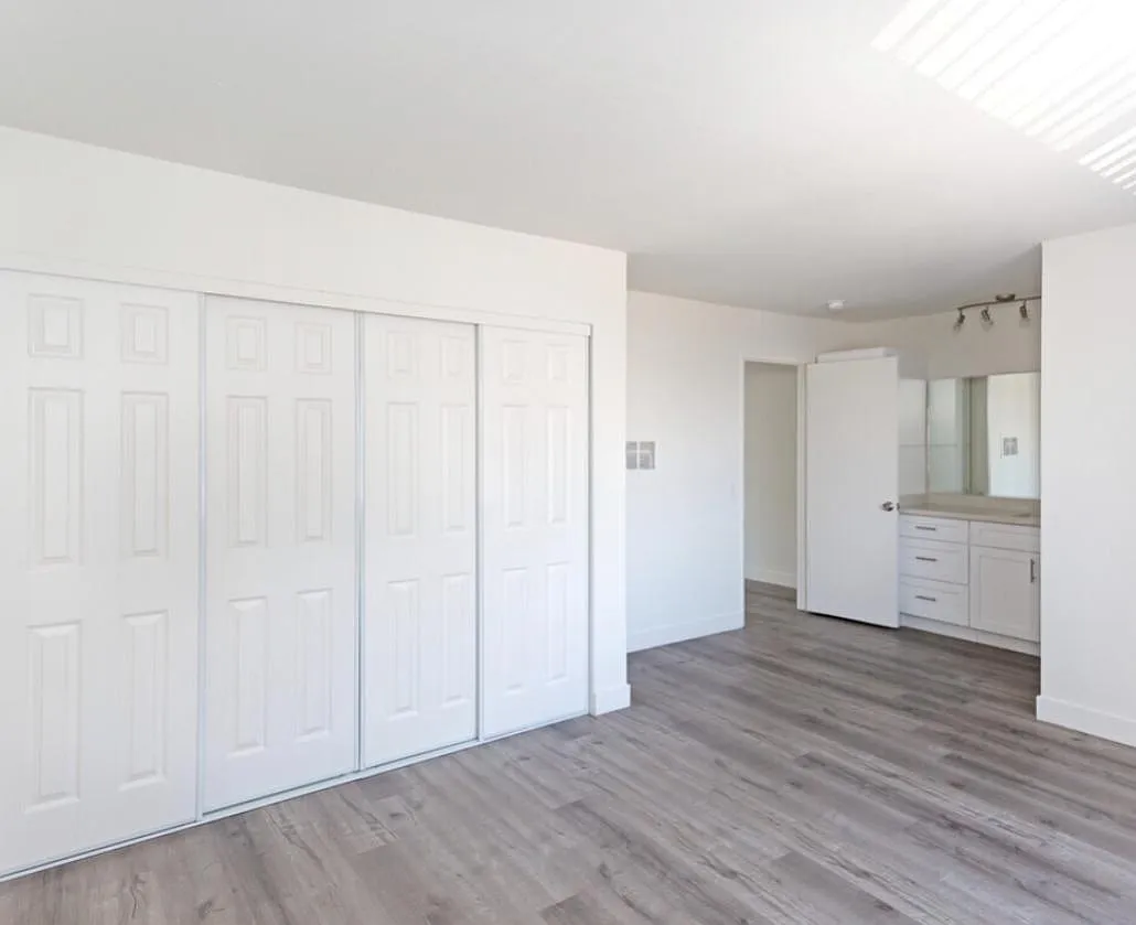 6300 Lankershim Blvd — Photo 1