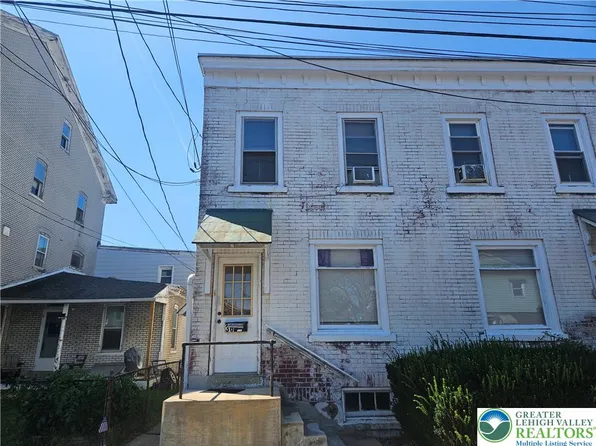 36 N 6th St APT 1, Emmaus, PA 18049