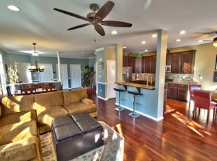 65 Deepwater Cir, Manalapan, NJ 07726