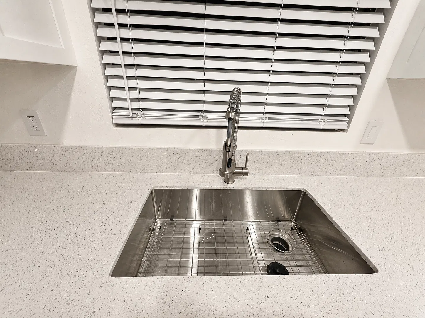 2 bed, 1100 sqft, $3,000 — Photo 4
