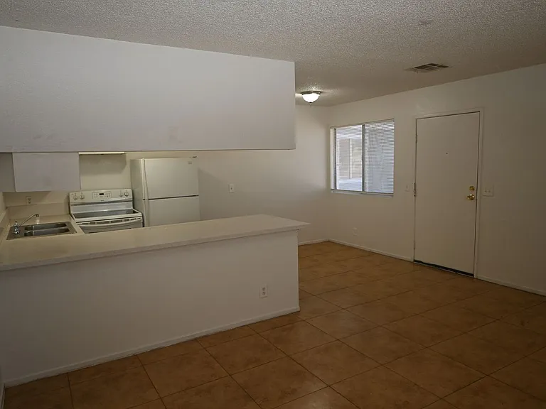 302 Eastminister Ct #A — Photo 19