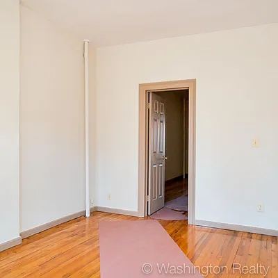 Rented by Washington Realty Corp. | media 15