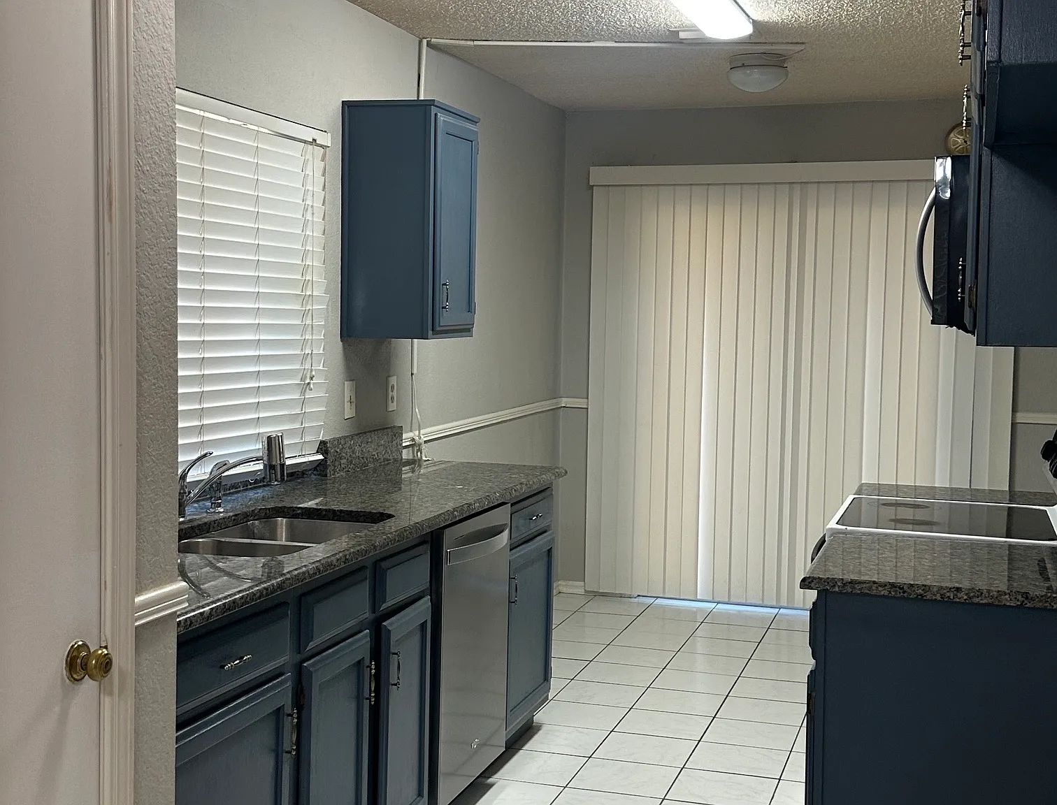 3 bed, 1338 sqft, $1,800 — Photo 4