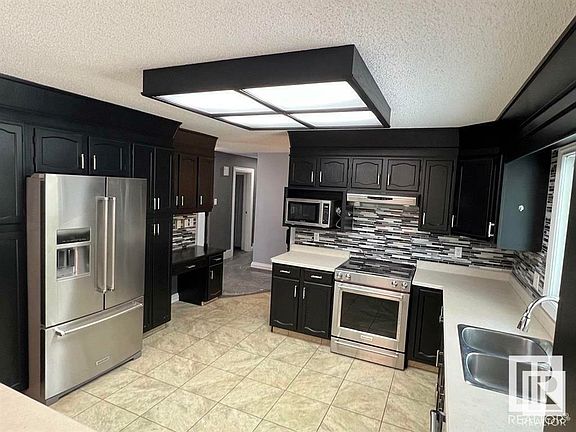 3rd image of 4321 52nd St