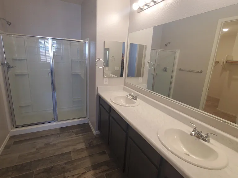 1256 E Jahns Dr — Photo 14