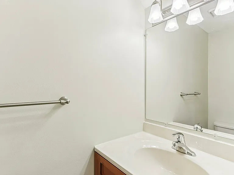 31-web-or-mls-Plantation St-S2708-023