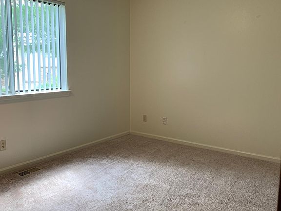 5th image of 6308 Independence Dr
