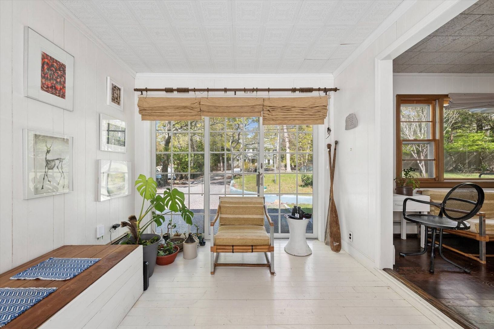  Plenty of Natural Light