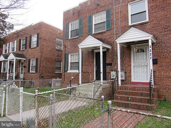3rd image of 3329 Dubois Pl SE