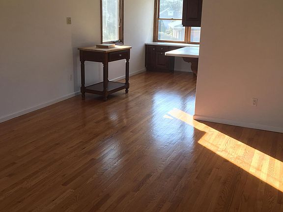 Office in Kitchen/Breakfast Nook/Dining Area