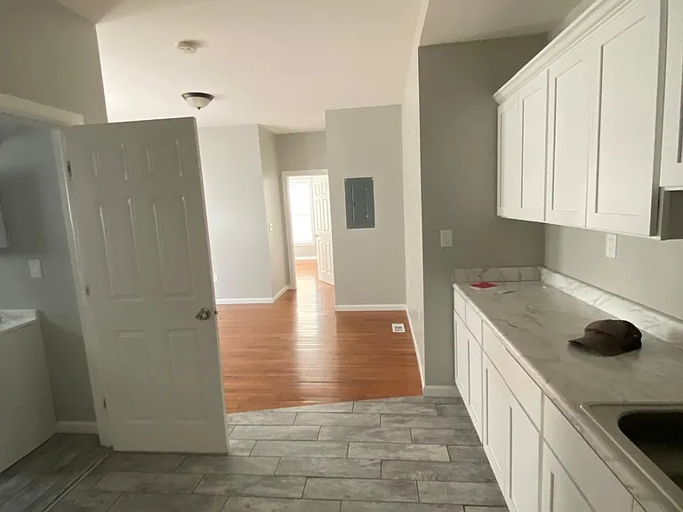 1317 Ella T Grasso Blvd #1R — Photo 6