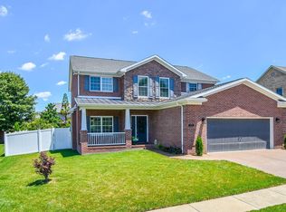 4725 Fieldcrest Place Cir, Newburgh, IN 47630