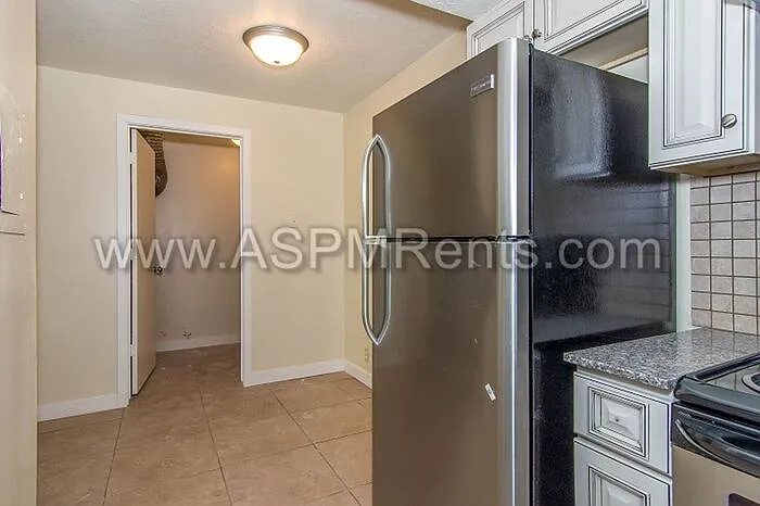 297 E Hill Ave #16 — Photo 15