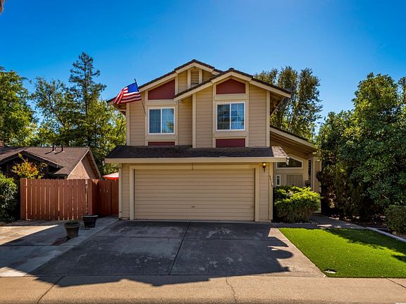 2nd image of 3416 Saxonville Way