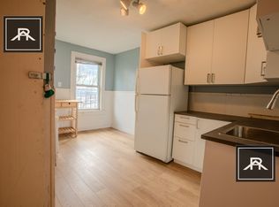 27 W 5th St UNIT 3, South Boston, MA 02127
