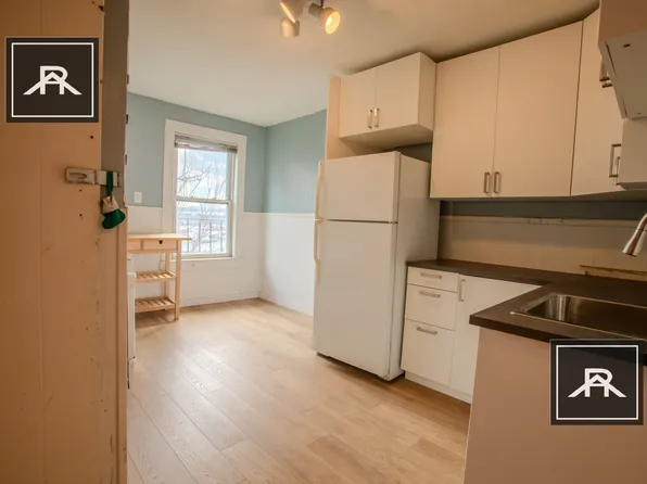 27 W 5th St Unit 3, Boston, MA 02127